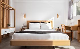 Acropolis Cozy Living